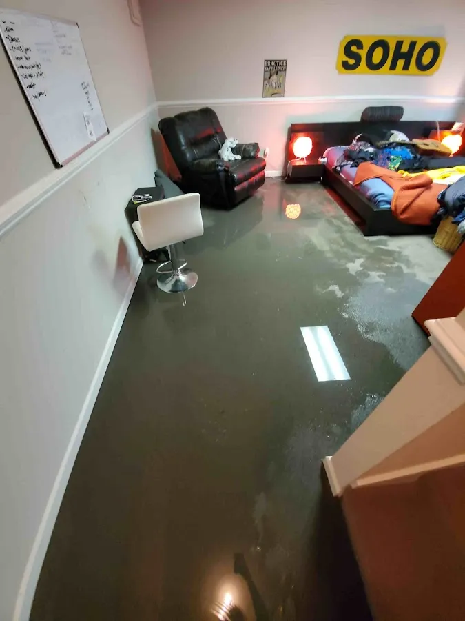 Water Damage Restoration services in Midway, FL
